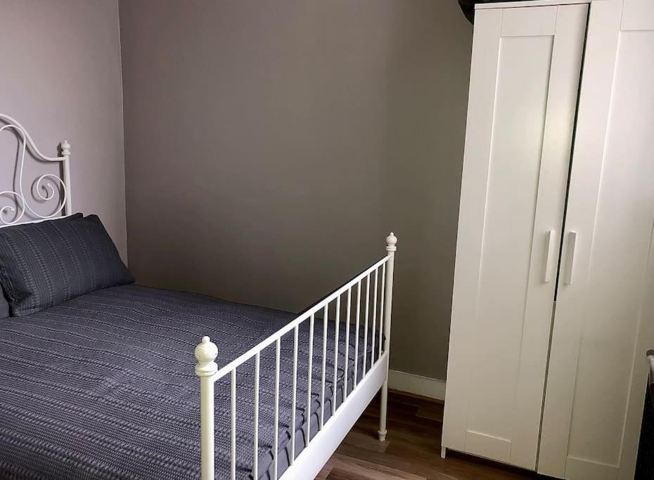 Cliftonville Apartments Белфаст Екстериор снимка