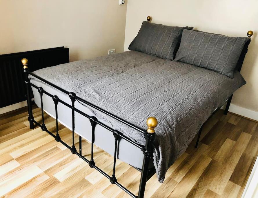 Cliftonville Apartments Белфаст Екстериор снимка